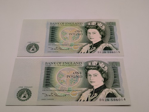 Pound notes bank of - £1,