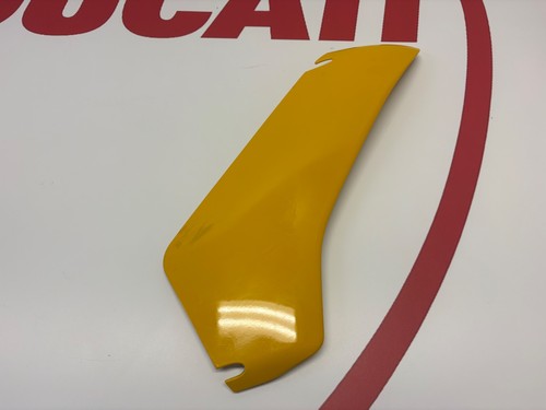 Ducati 749 749s 999 999s - 749, right