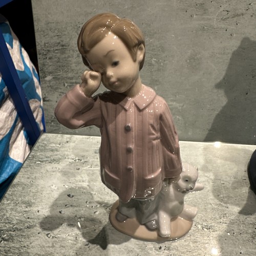 Nao lladro porcelain figurine - nao,