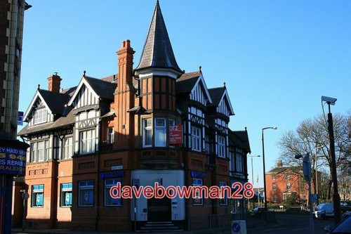 Photo barclays bank long - photo,