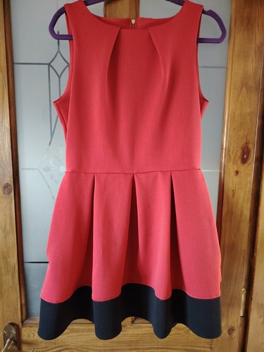 Closet london size red with - 14,