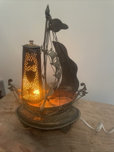 Vintage metal ship lamp - vintage,