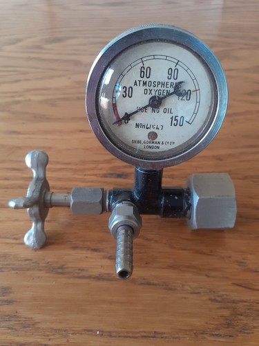 Vintage pressure gauge siebe - ,