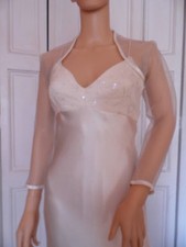 IVORY Organza Three-quarter