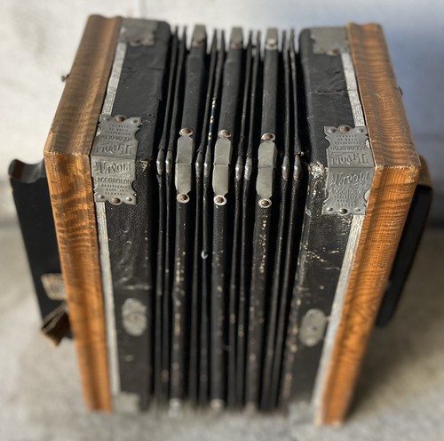 Very old accordion brand - very,