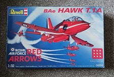 Revell Red Arrows  Hawk 1/32