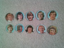 10 X ESSO TOP TEAM COLLECTION FOOTBALL DISCS 1972