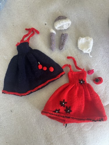 Vintage barbie hand knitted - vintage,