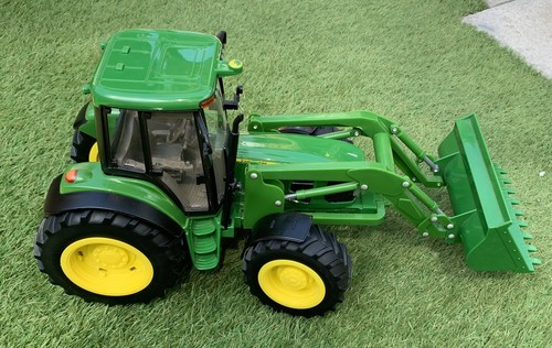 Britains ertl john deere 6830 - britains,