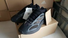 Adidas YEEZY BOOST 700  V3