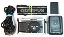 Olympus PEN E-P1 Silver Camera