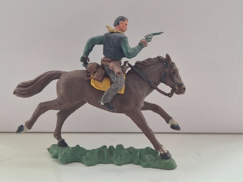 Two gun cowboy made - two,
