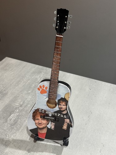 Miniature sheeran guitar - ed,
