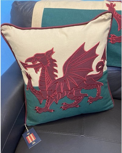 Welsh flag red dragon - flag, passant