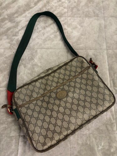 Gucci monogram messenger - monogram,