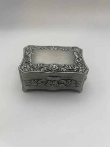 Pretty little silver - little,