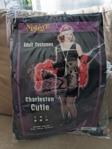 Roaring flapper - 20's,