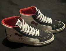VANS HELLO KITTY SK8-Hi Slim -