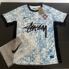 Portugal Football Shirt Small