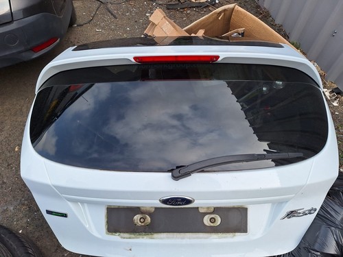 Ford fiesta mk7 tailgate - ford,