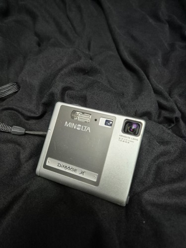 Konica minolta dimage 0mp - dimage, x