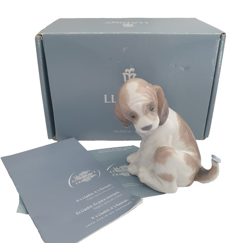 Lladro figurine dog - lladro, with
