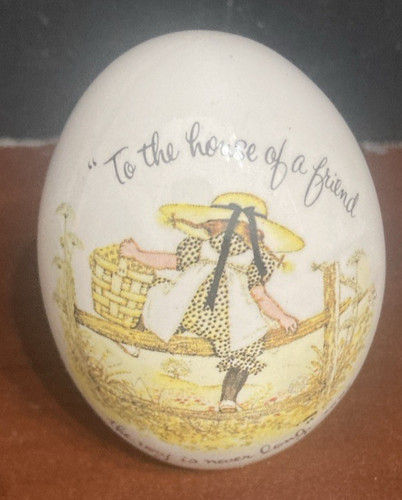 1973 holly hobbie egg to - holly,