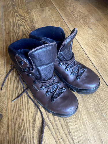 Tech demon unisex - demon, brown