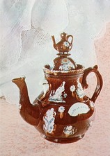 Measham teapot  & lace