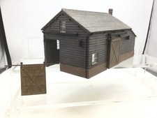 Bachmann 44-113 OO Gauge Wooden Goods Shed