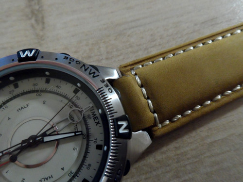 Tan vintage leather watch - tan,
