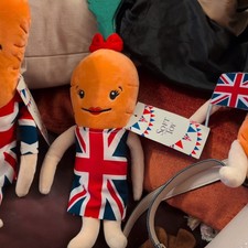 Kevin The Carrot Katie the