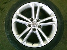 2011 VAUXHALL INSIGNIA 18" SRI ALLOY WHEEL - TYRE IS BALD (NO3)