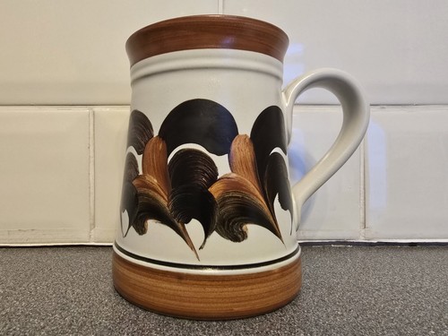 Denby handpainted trish seal - handpainted,
