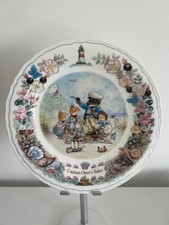 Wedgwood Foxwood Tales By Brian Paterson "Captain Otter's Tales" Plate