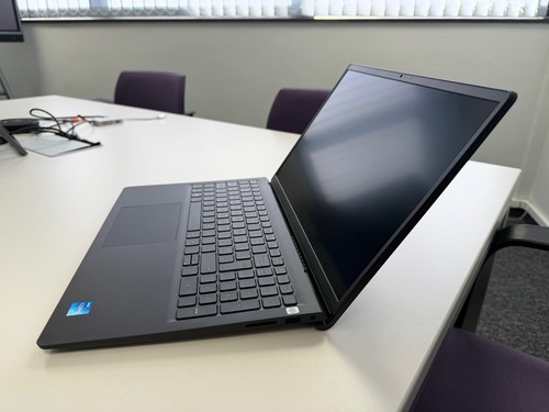 Dell pro essential - 15,