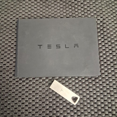 Tesla 128gb usb flash drive - 128gb,