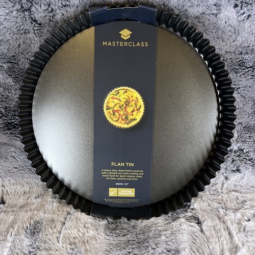 Masterclass non stick fluted - masterclass, non-stick