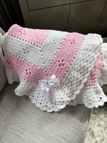 Baby hand crochet - hand,