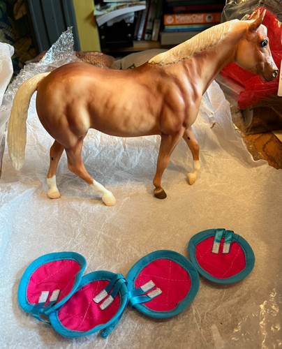 Bargain breyer palomino 9 - palomino, 1:9