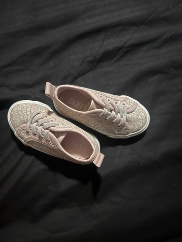 Dnky baby shoes - size, 5