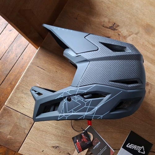 Leatt gravity carbon mtb - leatt,