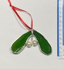 Stained Glass Mistletoe. Sun