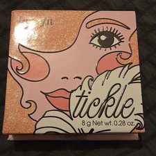 Benefit Tickle Highlighter