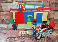 Postman Pat Ted Glenn's Garage, Motorbike PAT 5 & Figures Playset Y418