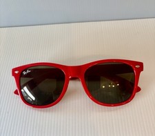 Ray-Ban Wayfarer Red Acrylic