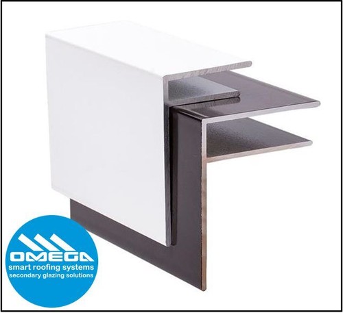 Aluminium section glazing - section,