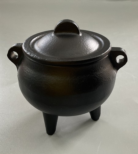 Mini cast iron - iron, cauldron