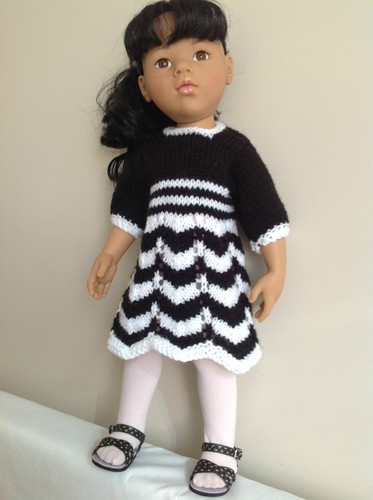 Dolls clothes knitting