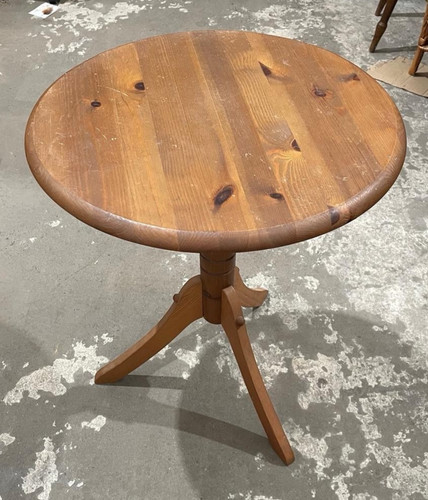 Round modern pine - modern,